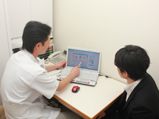 カウンセラーと診察前の相談イメージ